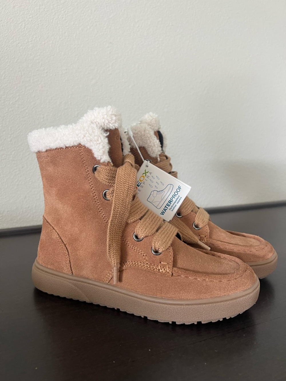 Geox Tan Suede Waterproof Shearling-Trim Ankle Boots girls size 3 - Picture 2 of 13